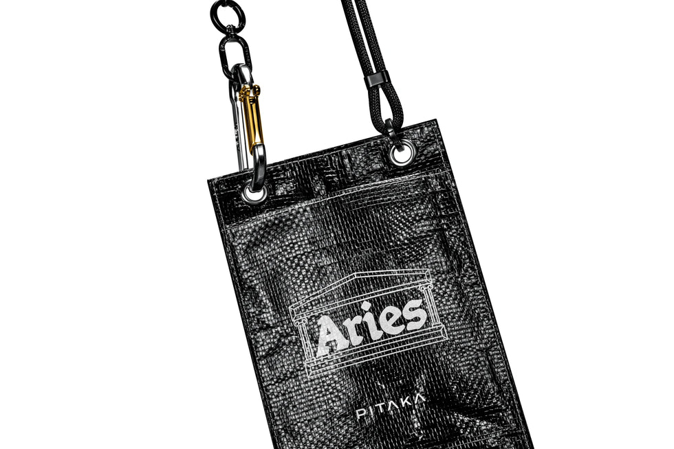 PITAKA × Aries Gewebte Tasche (Punkte)
