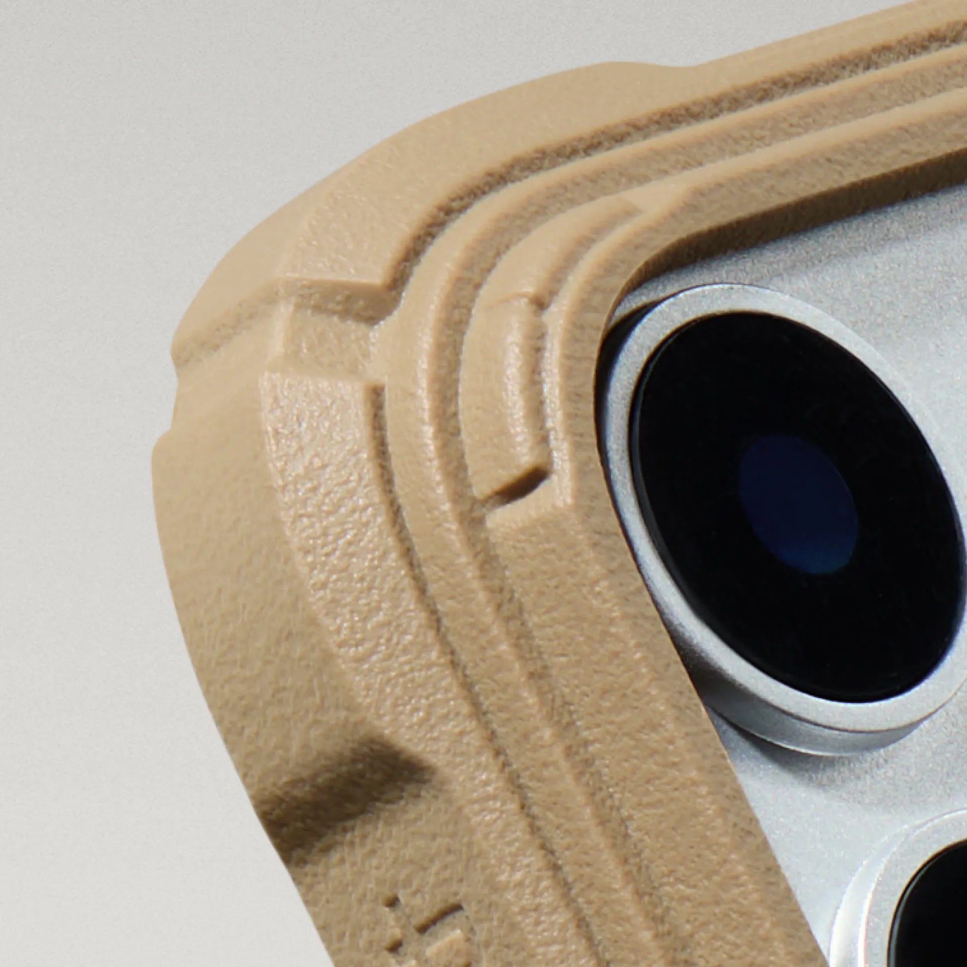 Bow-Arc Eckenschutz 2.0 – Cairn Case iPhone 18 - 1