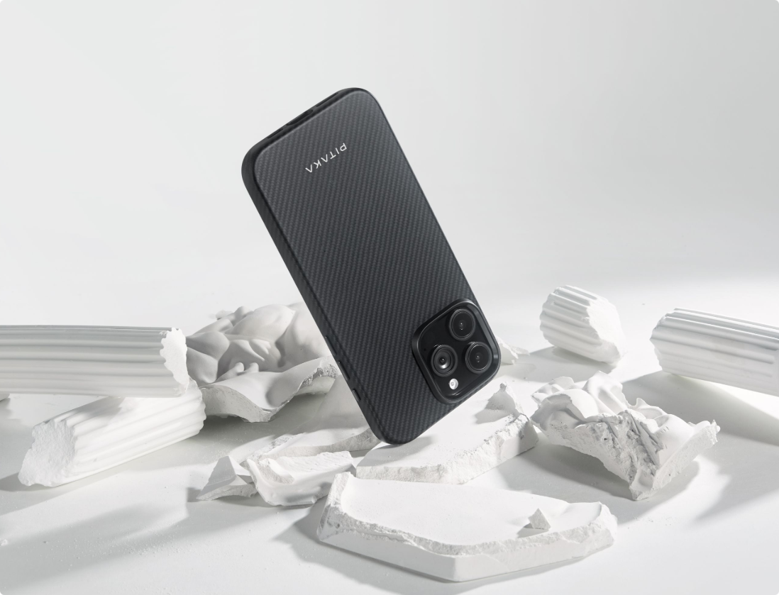 features-military-grade-protective-case-for-iphone16