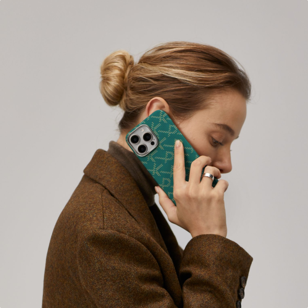 PITAKA Monogramm Taktile Gewebte Hülle für iPhone 16 Pro/Pro Max/iPhone 15 Pro/Pro Max/Galaxy S24 Ultra