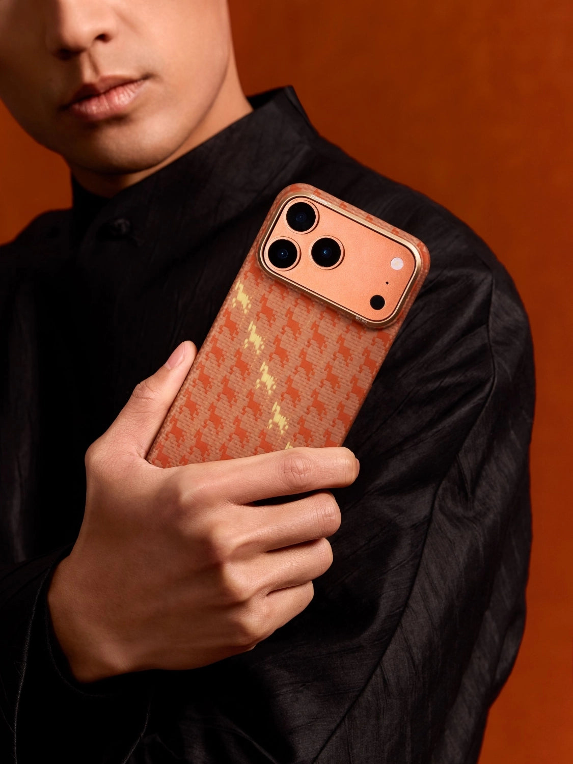 Happiness Rides In | Year of the Horse Handyhülle