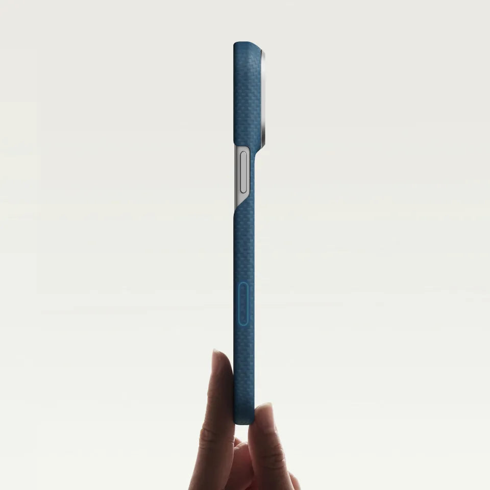 Papierdünn & federleicht – Argyle Edge Case iPhone 18 - 1